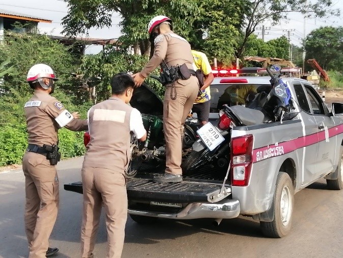 เมื่อวันที่ 23 พฤศจิกายน 2567 เวลา 13.00 น. ชุดปฏิบัติการจราจร สภ.แม่สะเรียง ได้มีการอำนวยความสะดวกการจราจรอุบัติเหตุรถจักรยานยนต์เฉี่ยวชนกัน บริเวณถนน 108 เพื่อป้องกันการเกิดเหตุซ้ำ